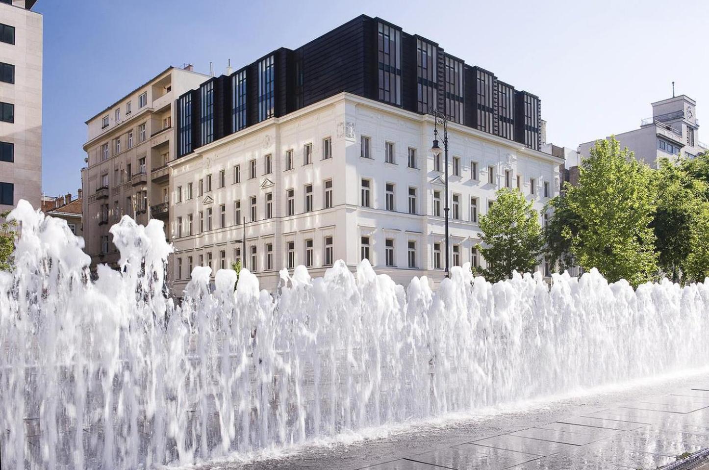 Verno House Budapest, Vignette Collection By Ihg Екстериор снимка The fountain